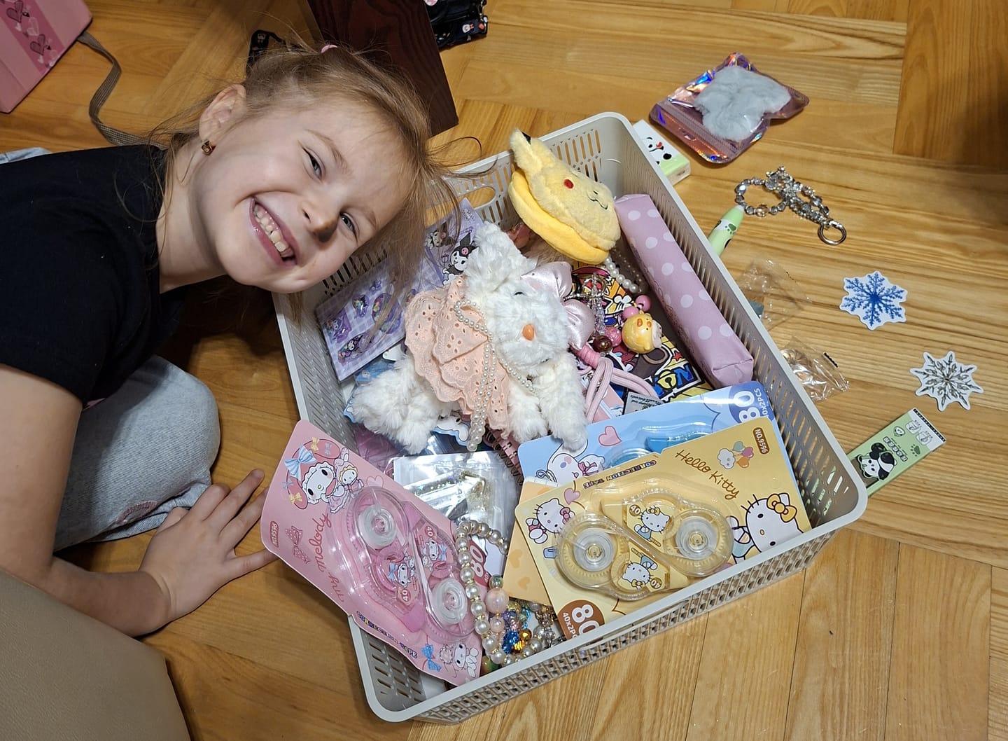 Customer photo review of A-Mystery Phone Chain & Bag Chain Blind Bags – 1–3 Surprise Handmade Charms & Beaded Straps