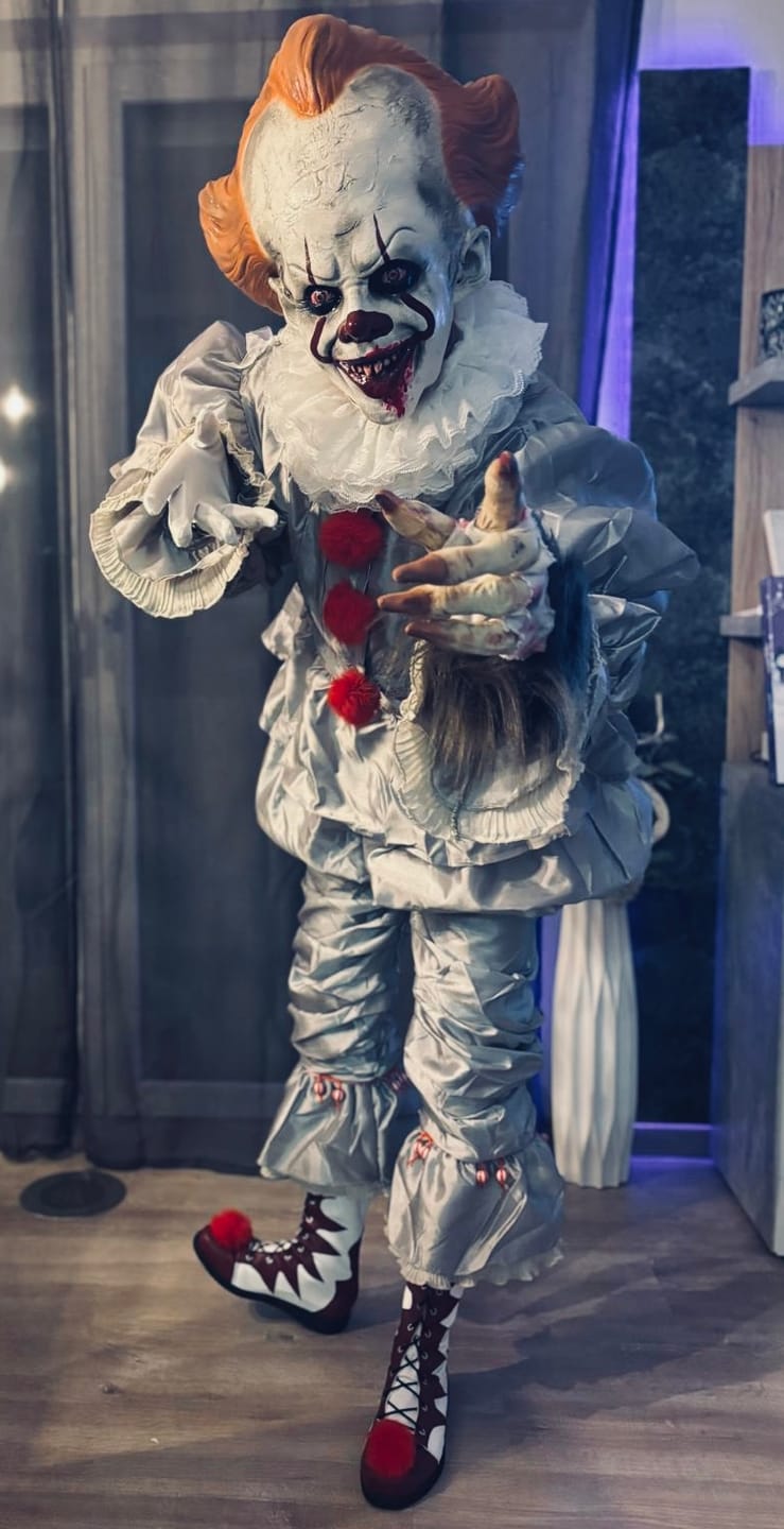 Customer photo review of Es: Kapitel 2 2019 Horrorclown Pennywise The Clown Outfit Cosplay Kostüm NEU Version