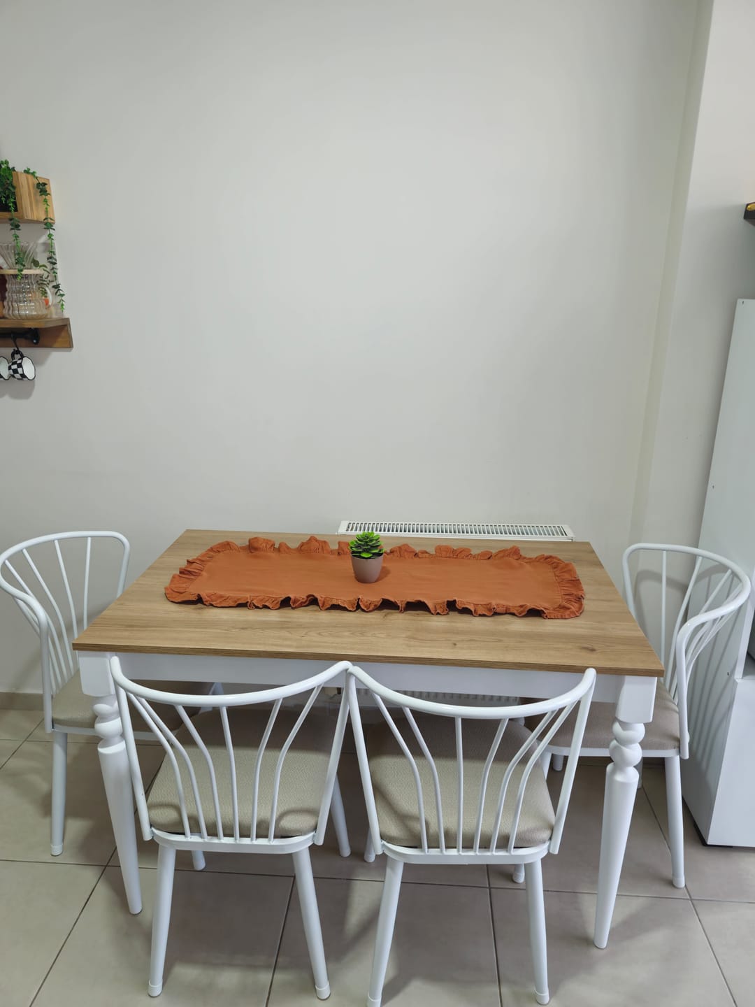 Customer photo review of Rani JC102 Mutfak Masa Sandalye Takımı Sepet Ceviz - Beyaz