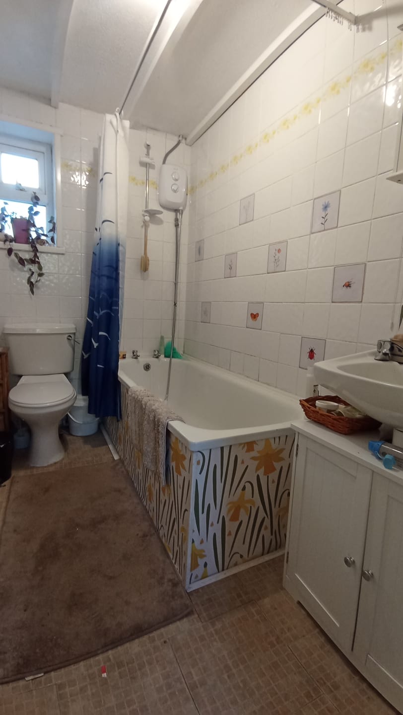 Customer photo review of Daffodil - Daffodil Yellow & Green Floral Vinyl Furniture Wrap