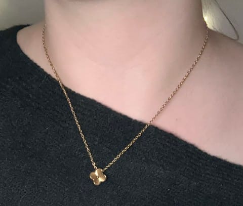Kundenbewertung mit Foto zu Plain Clover Kette