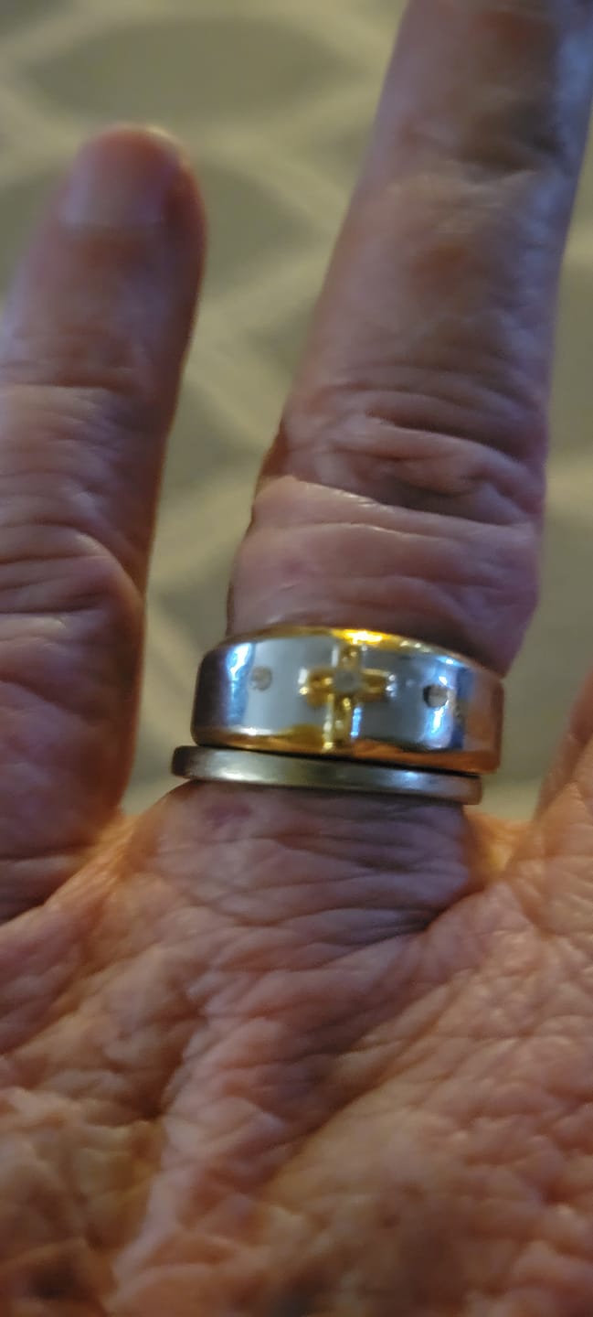 Customer photo review of FREE Today: Modern Style Two-tone Gold Cross Alloy Ring-With God All Things Are Possible