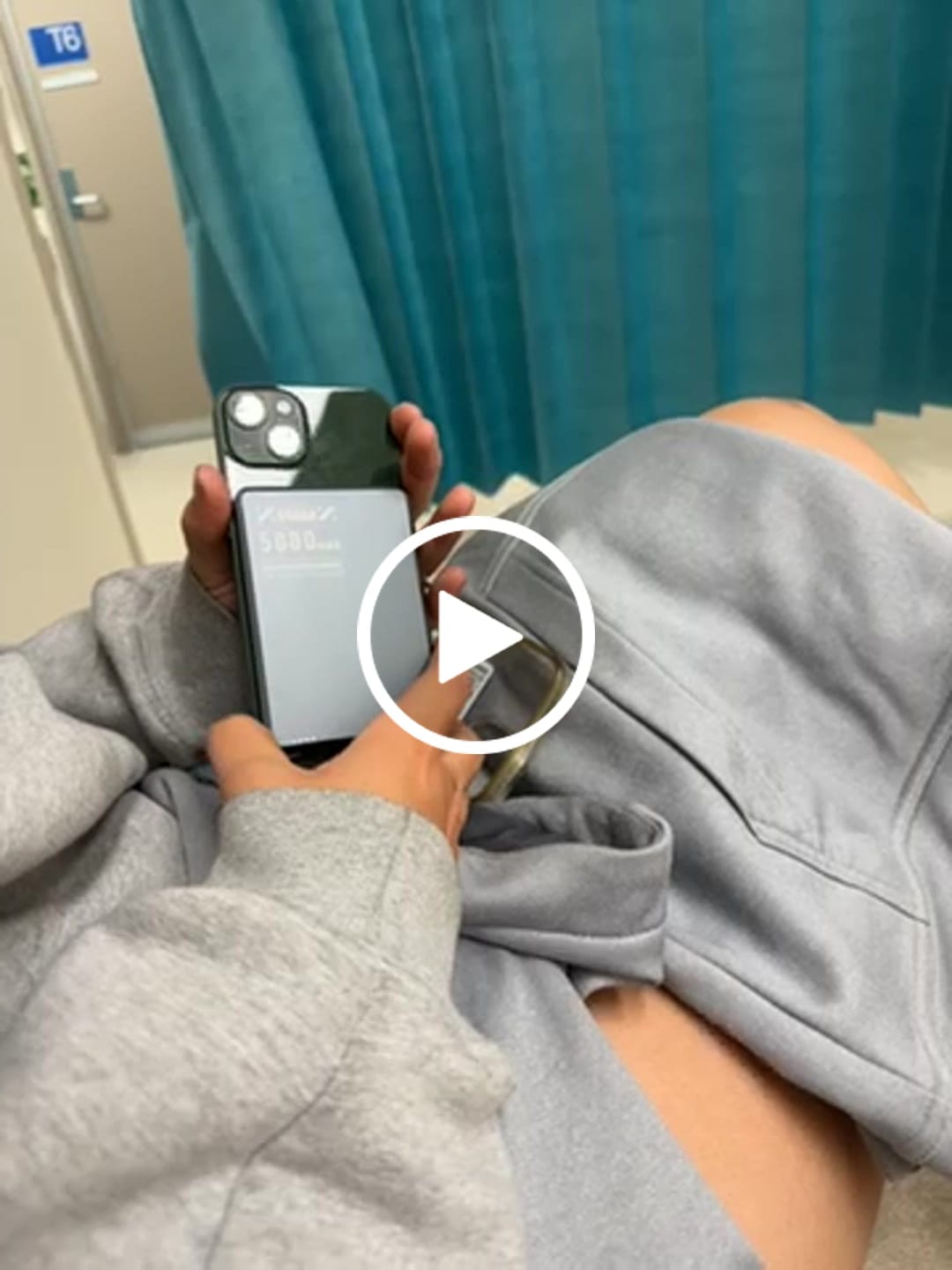 Customer video review of MagBank Slim Qi2