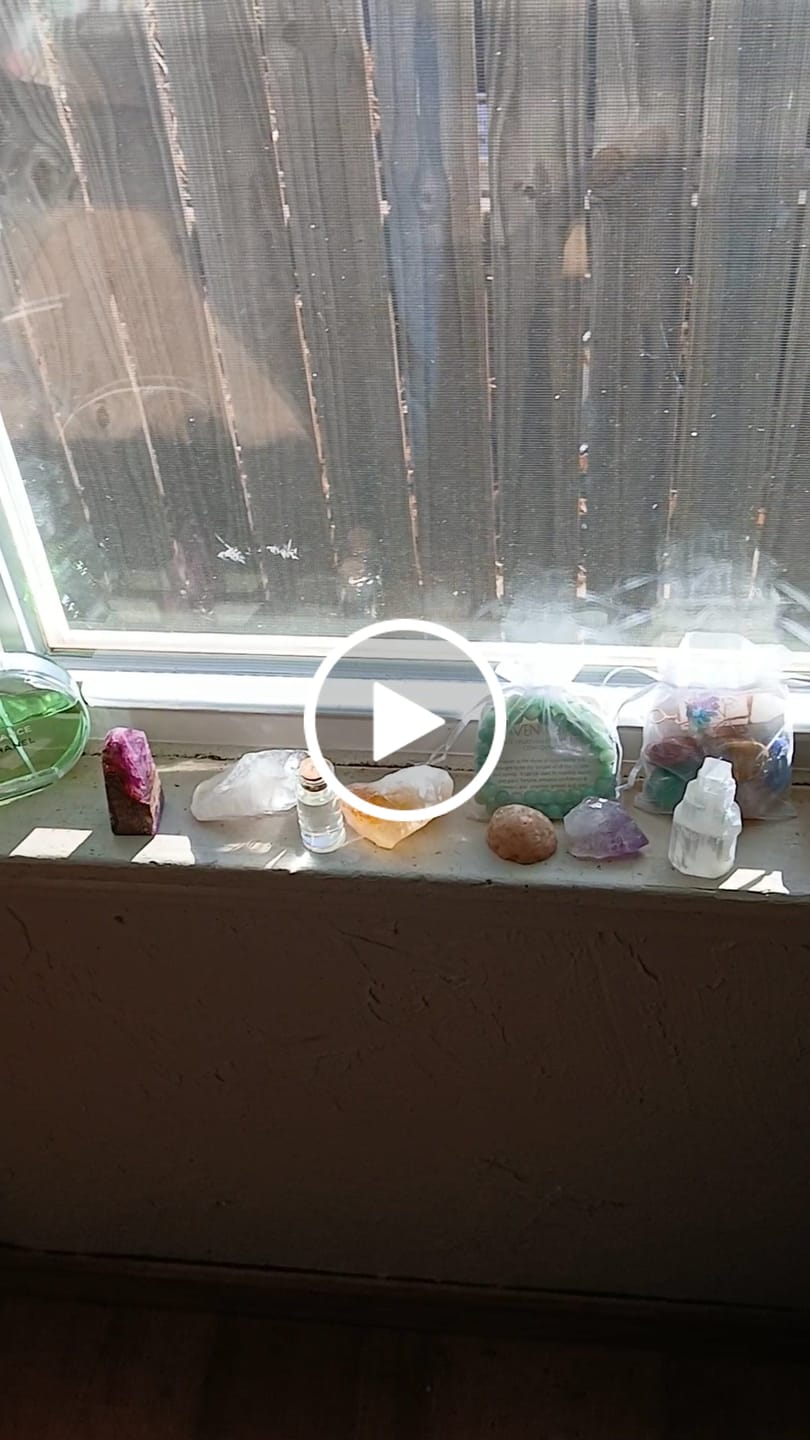 Customer video review of Beginner Crystal Box