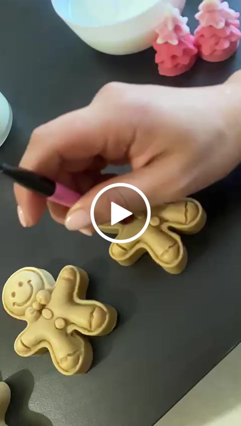Customer video review of Fragancia SANTA'S COOKIES