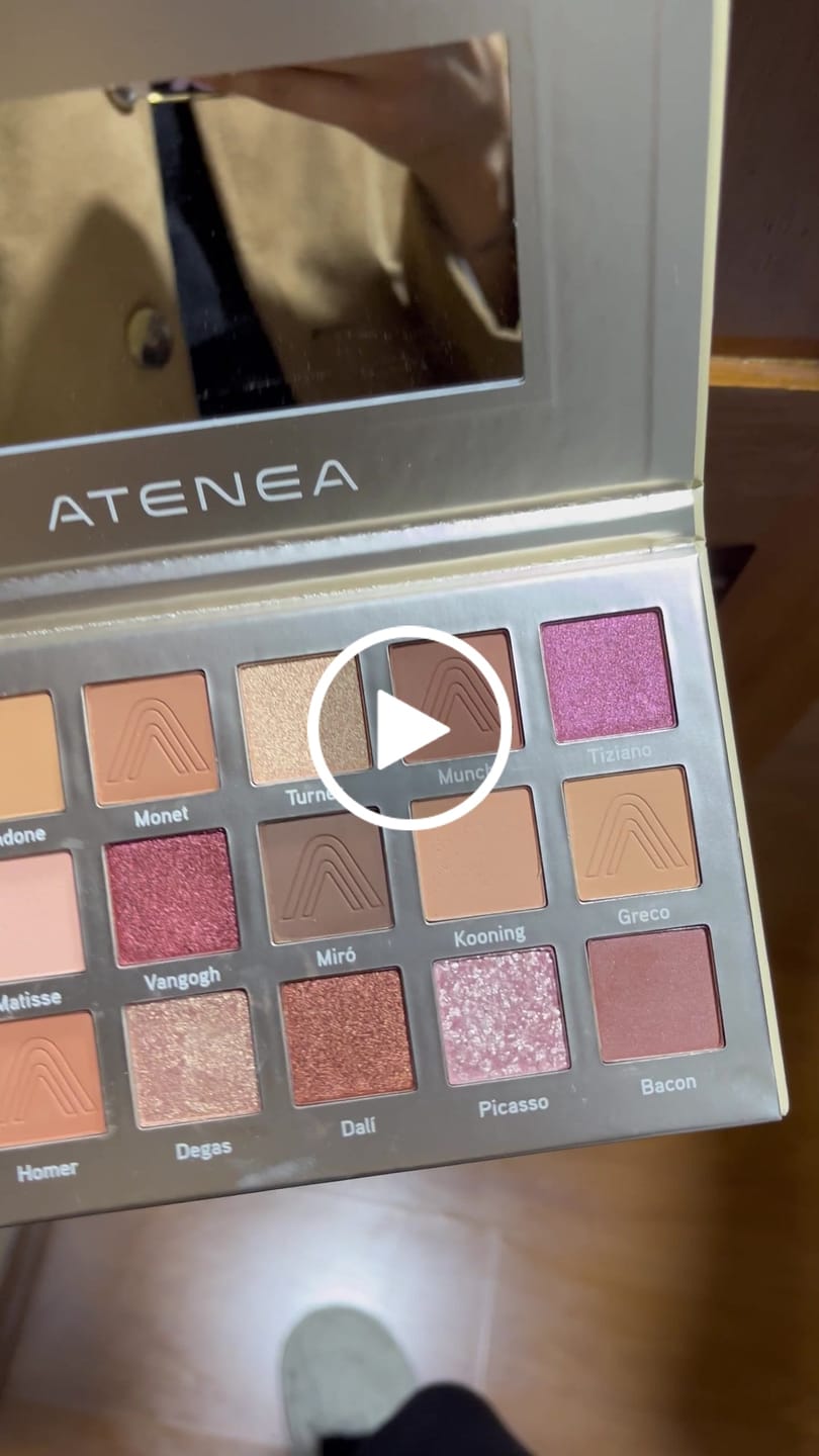 Customer video review of PALETA DE SOMBRAS 18 TONOS ART DECO