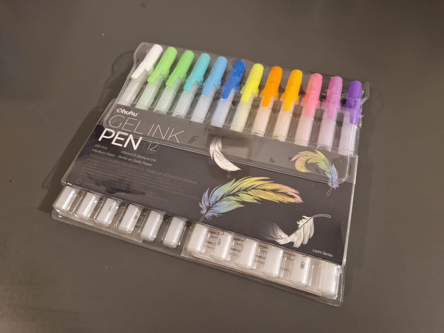 Customer photo review of Ohuhu Gel Pens - Gold, Silver, White & Colorful 12-Pack