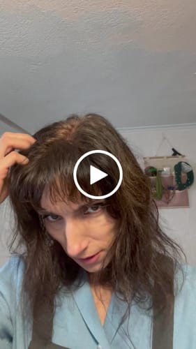 Customer video review of Instant Dye Shampoo