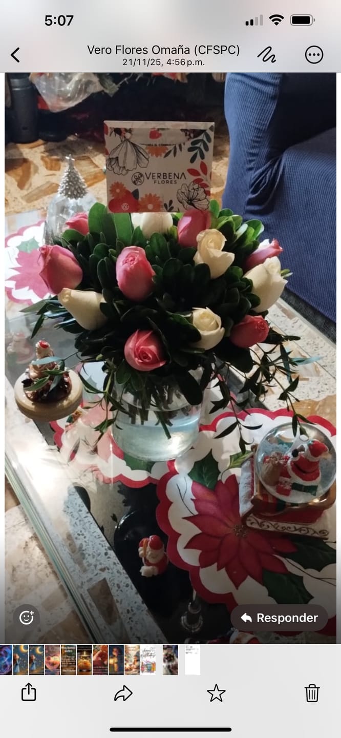 Customer photo review of Grecia - Rosas Blancas y Rosas Claritas