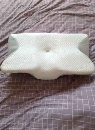 Customer photo review of The Pillow That Silences Snoring—By Fixing Your Sleep Posture