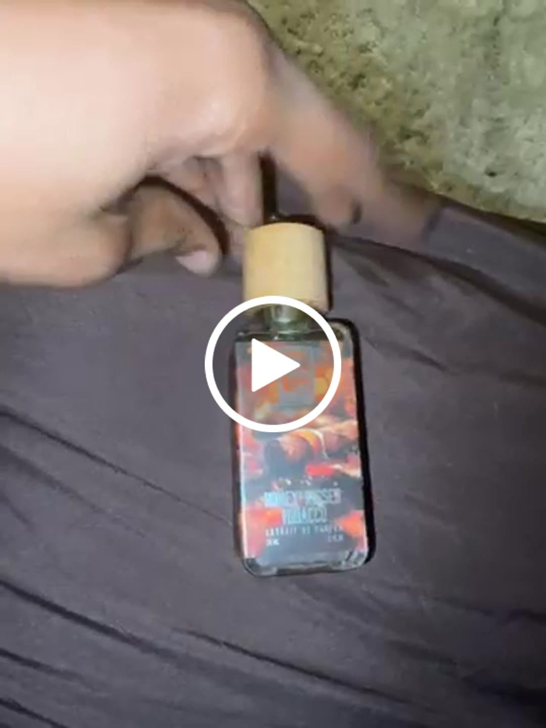 Customer video review of Honey-Kissed Tobacco