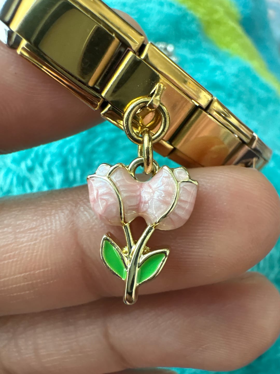 Customer photo review of Charm Tulipanes rosas
