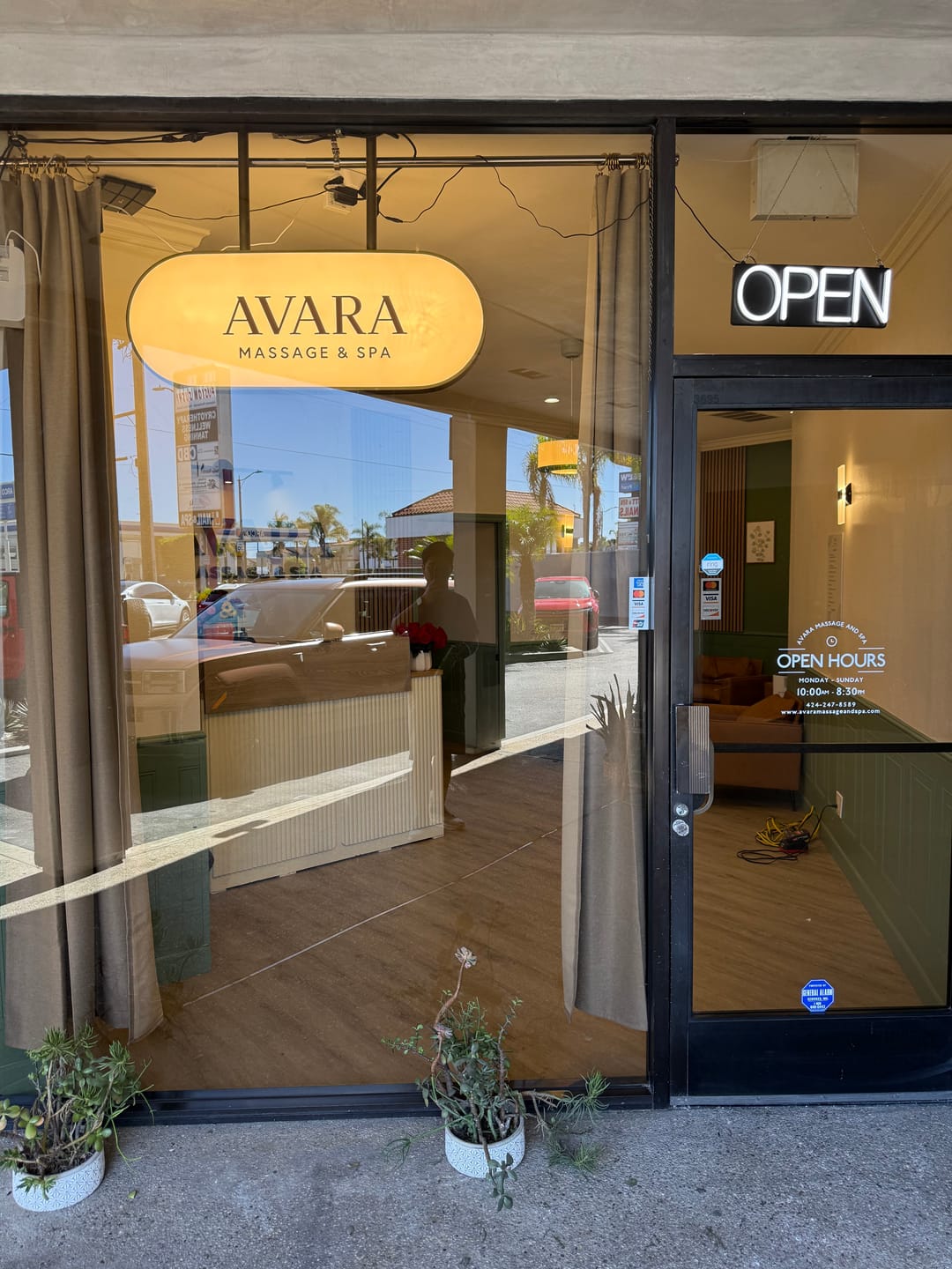 Customer photo review of Custom 3D Metal Backlit Sign and Light box for Mark Saxman