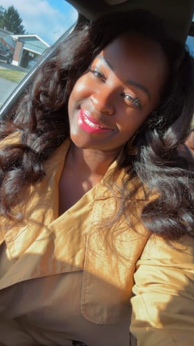 Customer photo review of CurlyMe 3 In 1 Half Wig Kinky Straight Glueless Install Half Wig With Draw-string Beginner Friendly