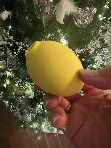 Customer photo review of Lem Clitoral Massager