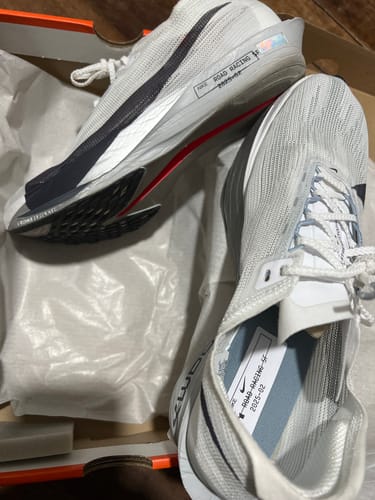 Customer photo review of Nike Men's Streakfly 2 Running Shoes