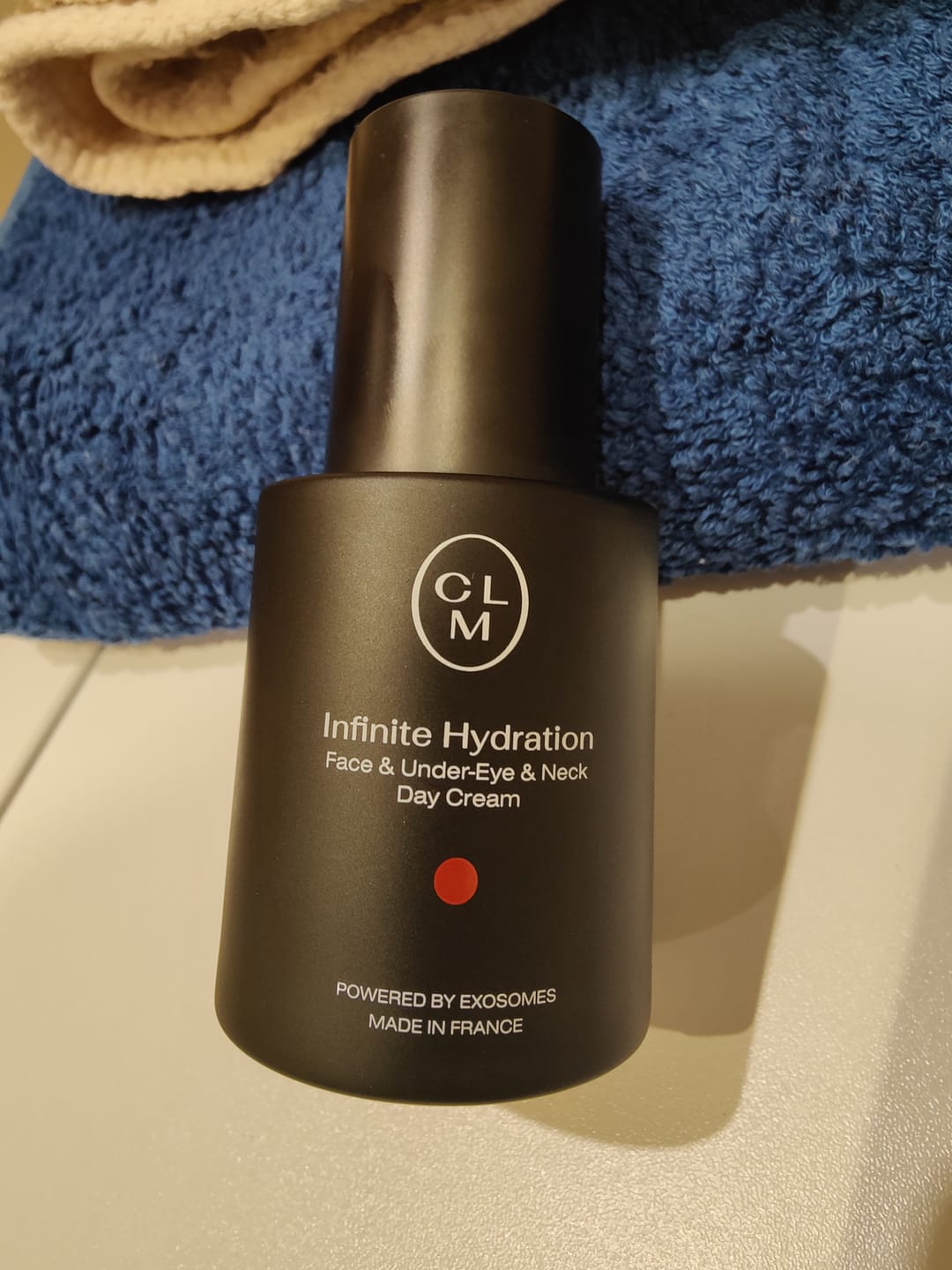 Customer photo review of Drėkinantis dieninis veido, paakių ir kaklo kremas 50ml