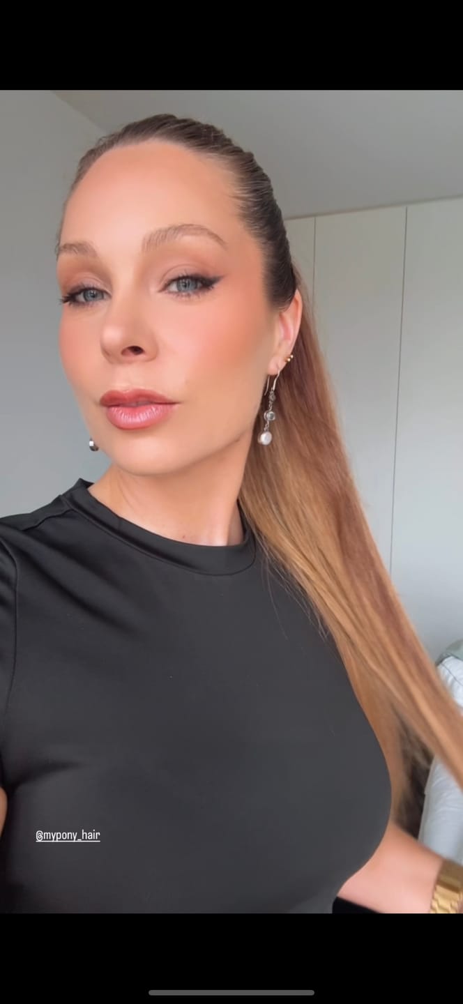 Customer photo review of Sleek Pony 26"