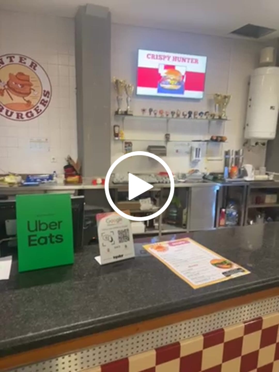 Customer video review of Expositor de Avaliações Google com NFC e QR