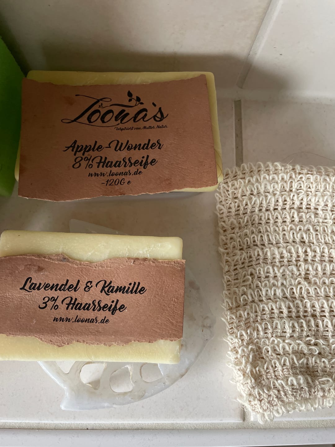 Customer photo review of 8% Apple-Wonder Haarseife (Haarglanz & fluffig-weiches Haar)