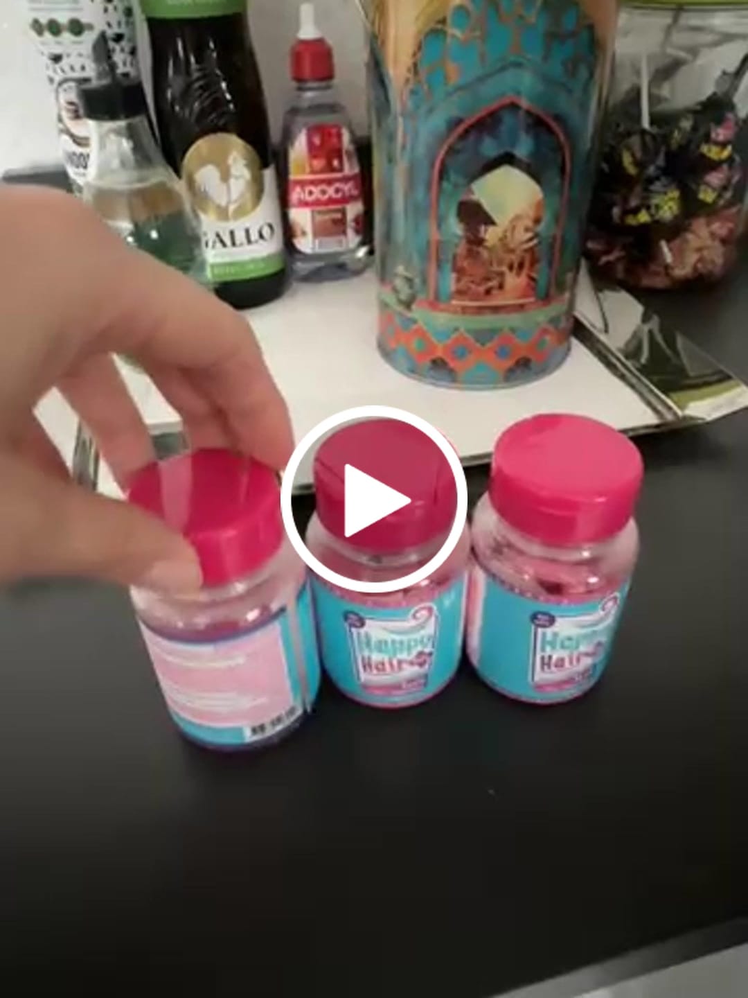 Customer video review of Happy Hair 1 Pote