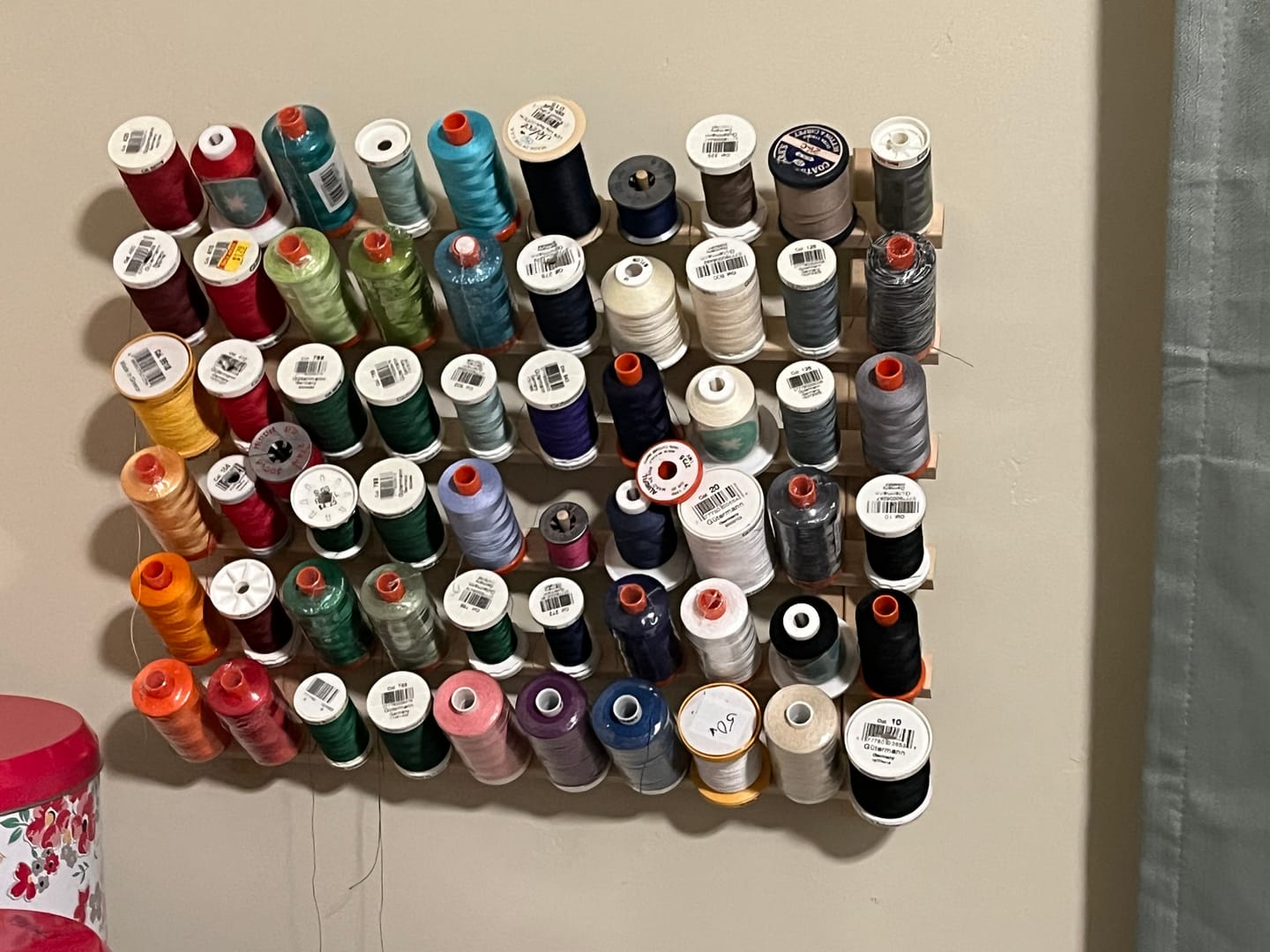 Customer photo review of Alphasew, Wooden Thread Rack w/ Legs