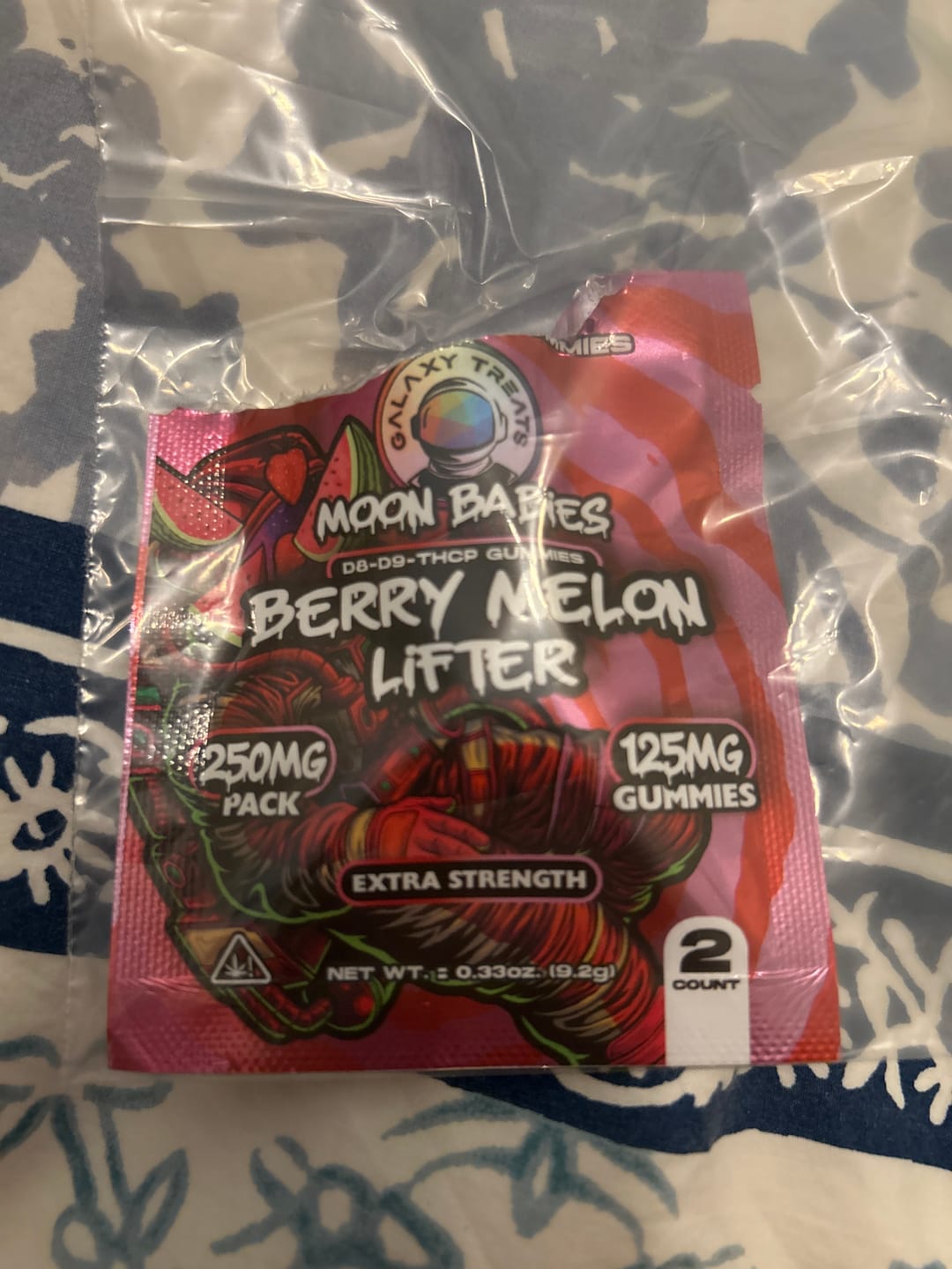 Customer photo review of Berry Melon Lifter D8 D9 THCP Extra Strength Gummies
