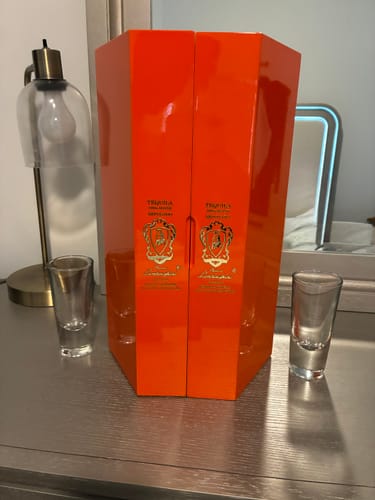 Customer photo review of Tequila Patrizia Lamborghini - REPOSADO | 100% Agave