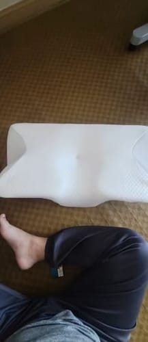 Customer photo review of The Pillow That Silences Snoring—By Fixing Your Sleep Posture