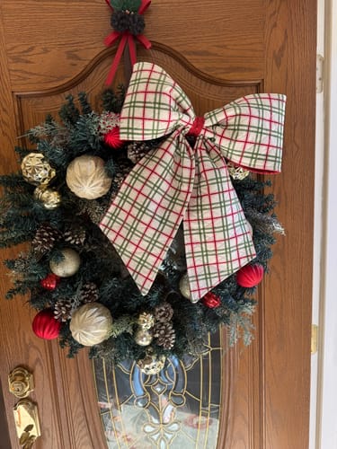 Customer photo review of Vintage Charm Bow - Plaid