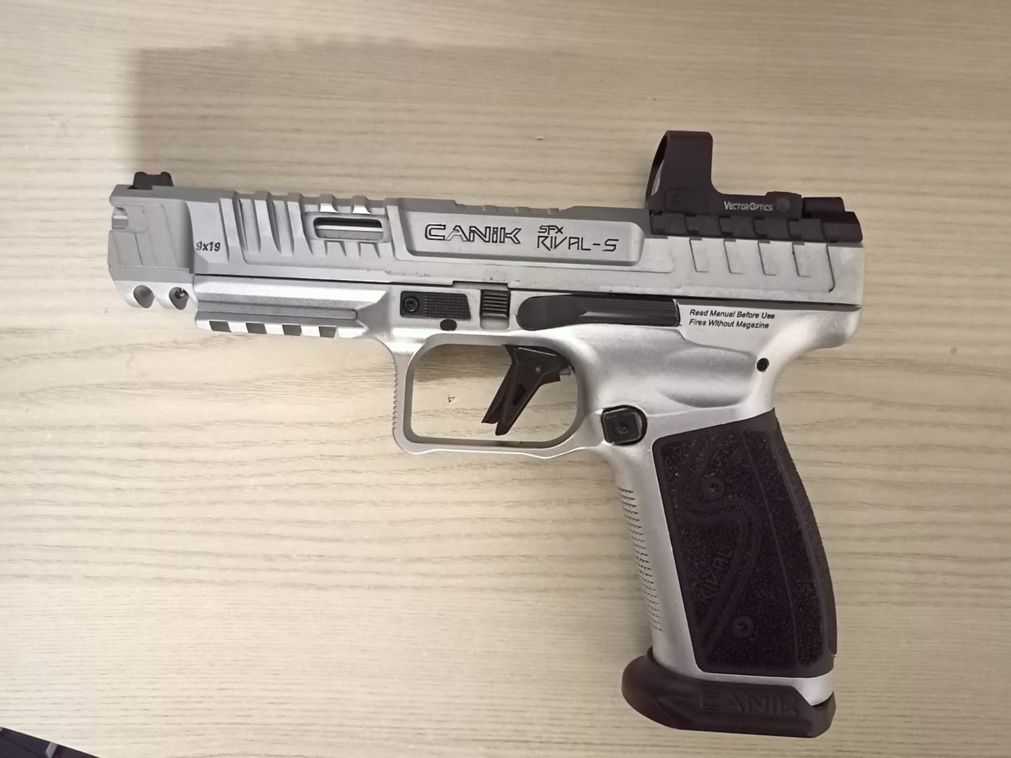 Customer photo review of Vector Optics SCRD-M43 Frenzy-S 1x17x24 MOS Multi Reticle