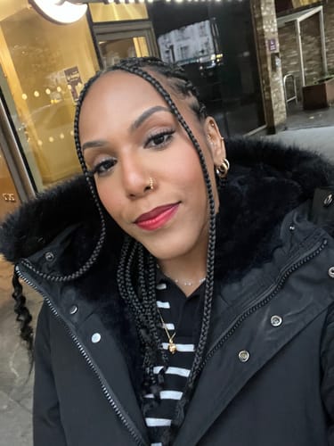 Customer photo review of Lazy Girl Pre-Glued Lashes - Midnight