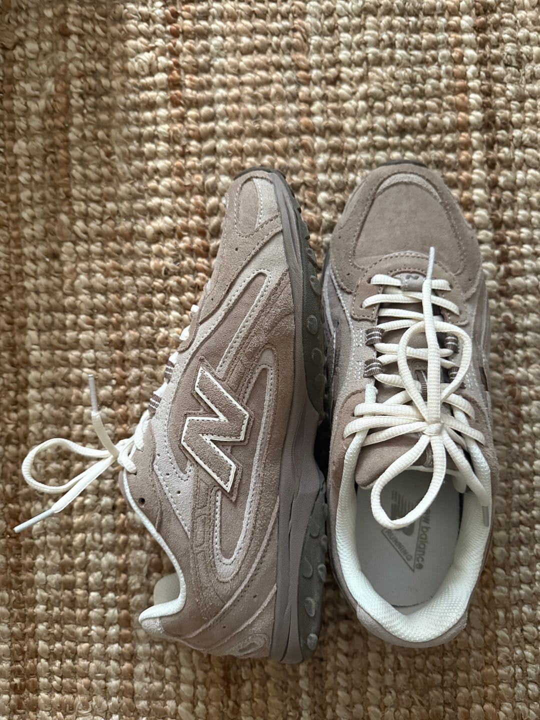 Customer photo review of New Balance 204L Mushroom Arid Stone