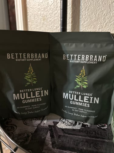 Customer photo review of BetterLungs® Mullein Gummies