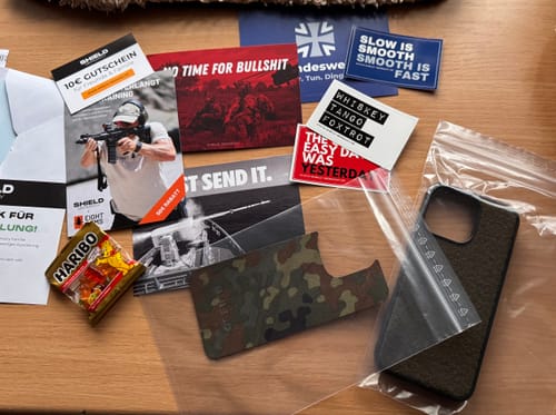 Matthias B. review of Tactical Case Cordura Panel -  iPhone 15 Reihe image 1 out of 1