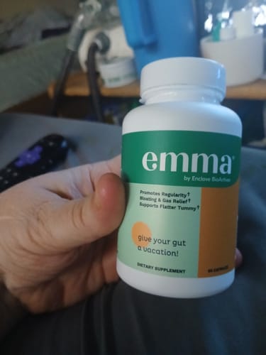 Customer photo review of Emma