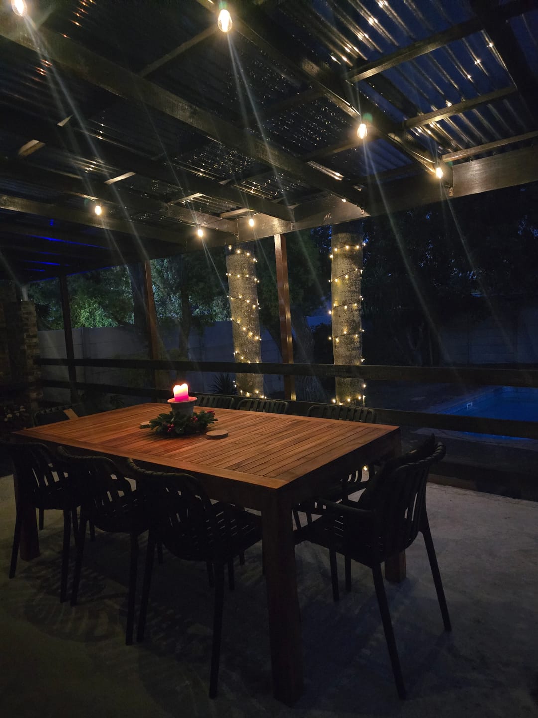 Customer photo review of Black String Solar Fairy Lights