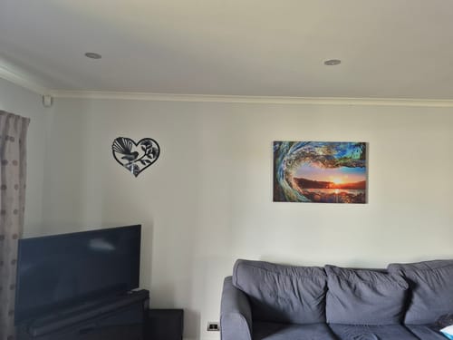 Customer photo review of Pohutukawa Fantail Heart Decor
