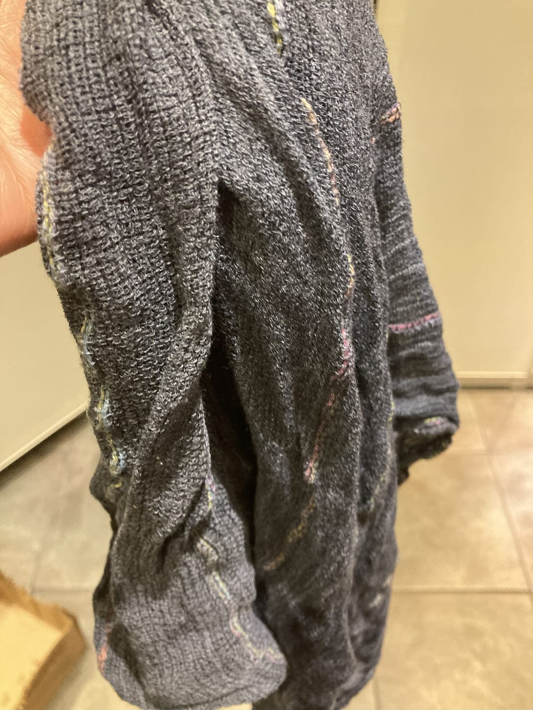 Customer photo review of Women Retro Pure Color Soft Shawl Scarf