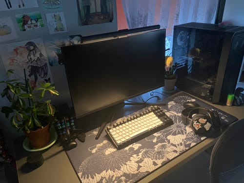 Customer photo review of Chrysanthemums and Bee | Mousepad
