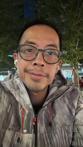 Customer photo review of 輕量機能防潑水防風透氣輕鋒衣6.0