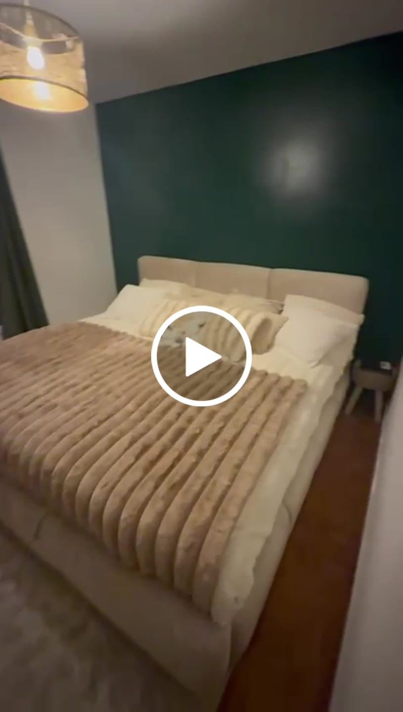 Customer video review of Lit rembourré avec coffre de rangement - SOPHIE