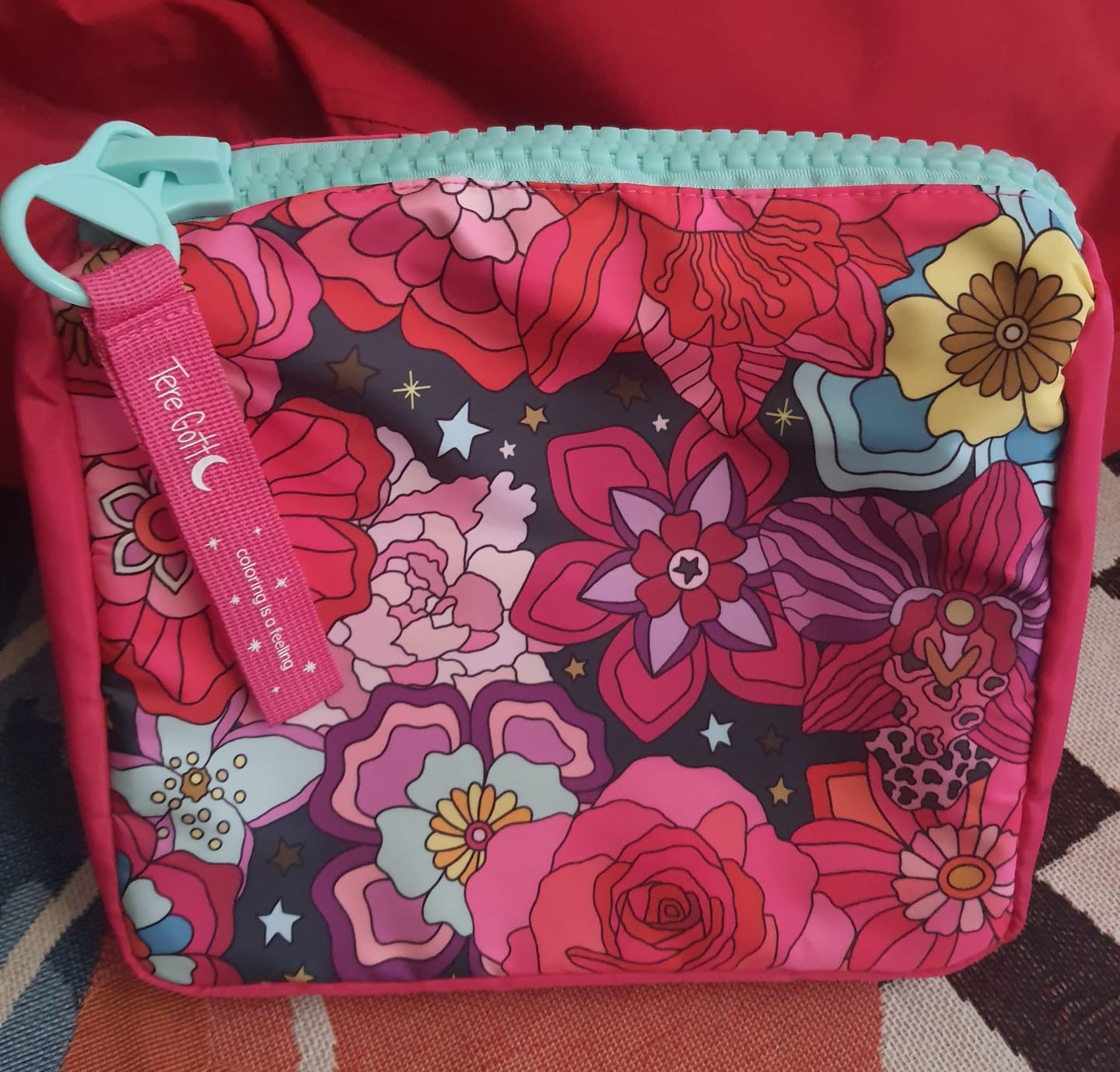 Customer photo review of ESTUCHE FLOWERS