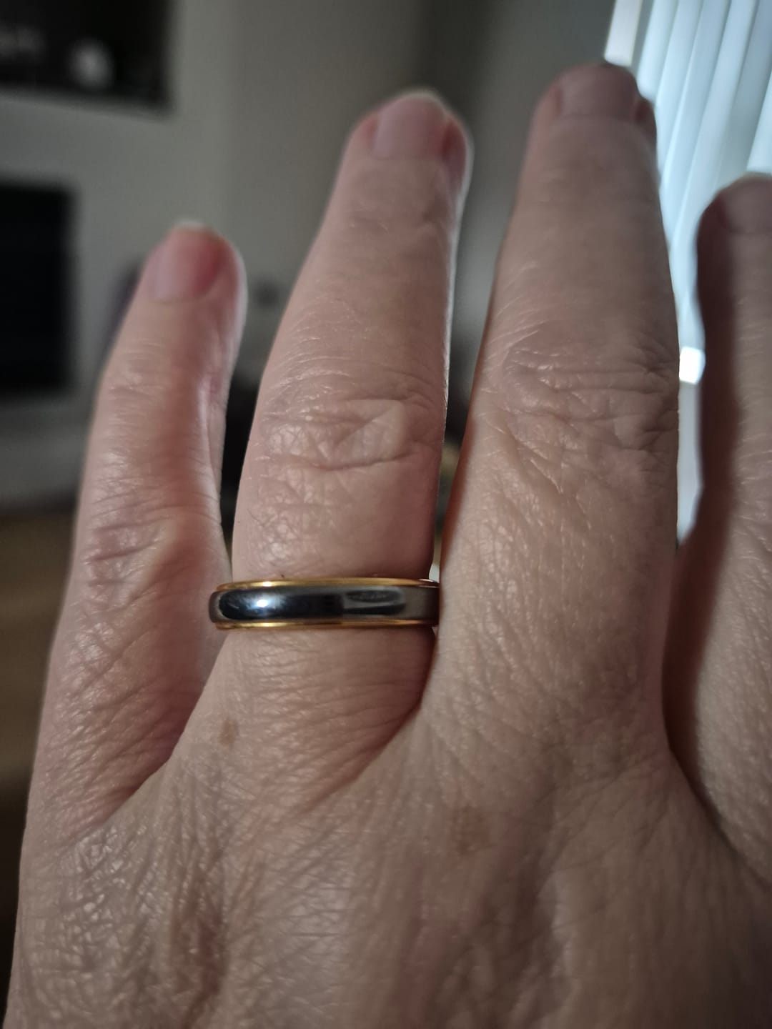 Customer photo review of Vulcan Mirror 4mm Wonder Ring