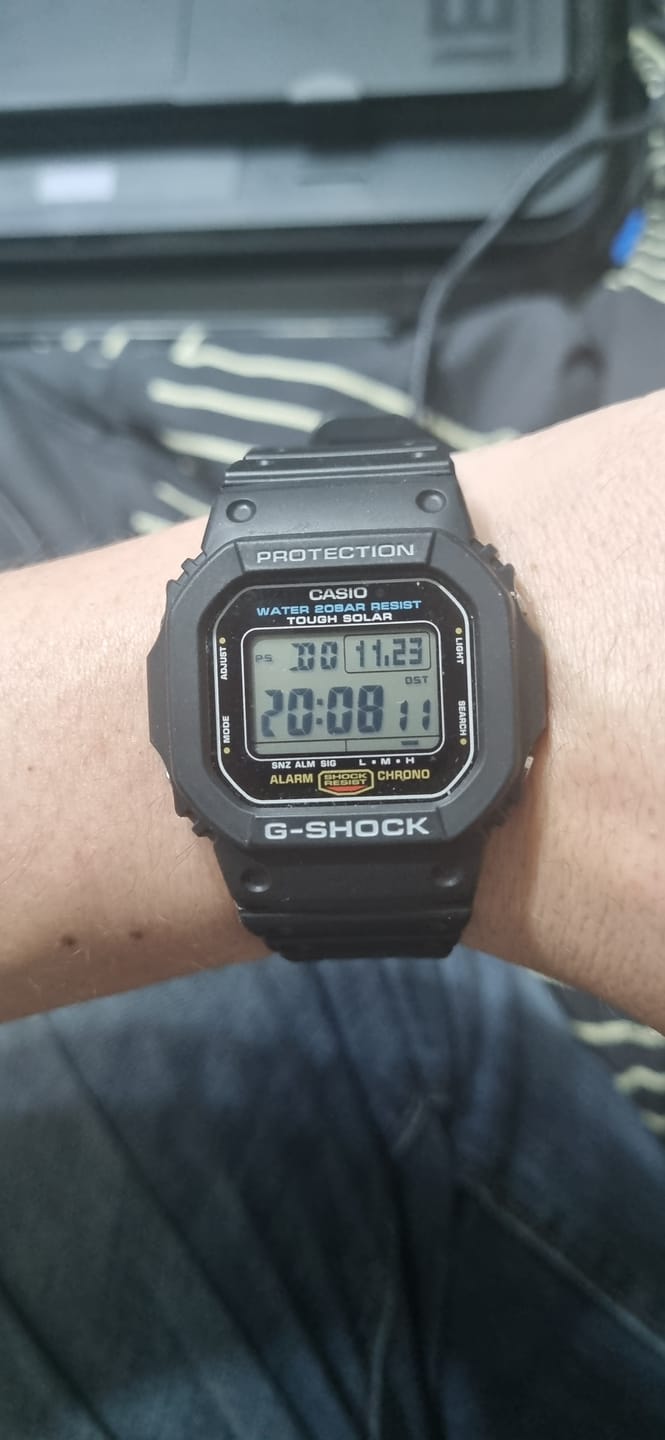 Customer photo review of Reloj Casio G-Shock Vintage G-5600UE-1 Tough Solar