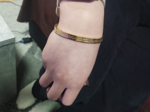 Customer photo review of Ayatul Kursi Armband