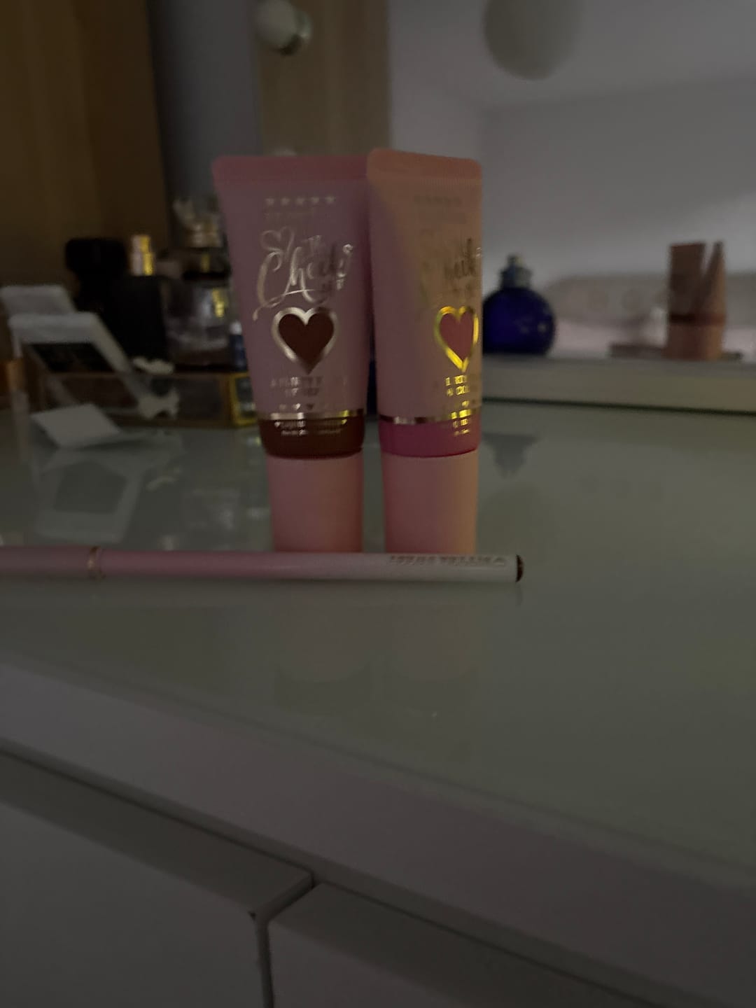 Recensione fotografica del cliente della matita per labbra affilabile P. Louise