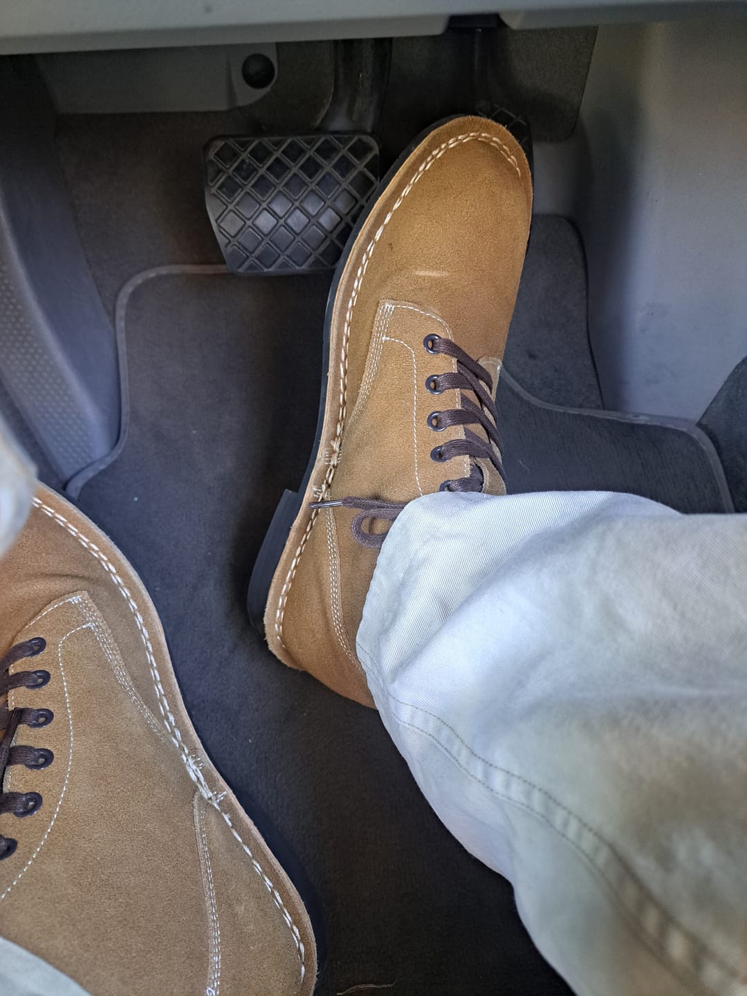 Customer photo review of M-43 サービスシューズ