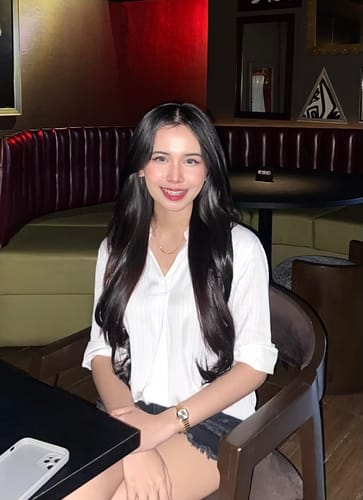 Customer photo review of 22" Hollywood Waves