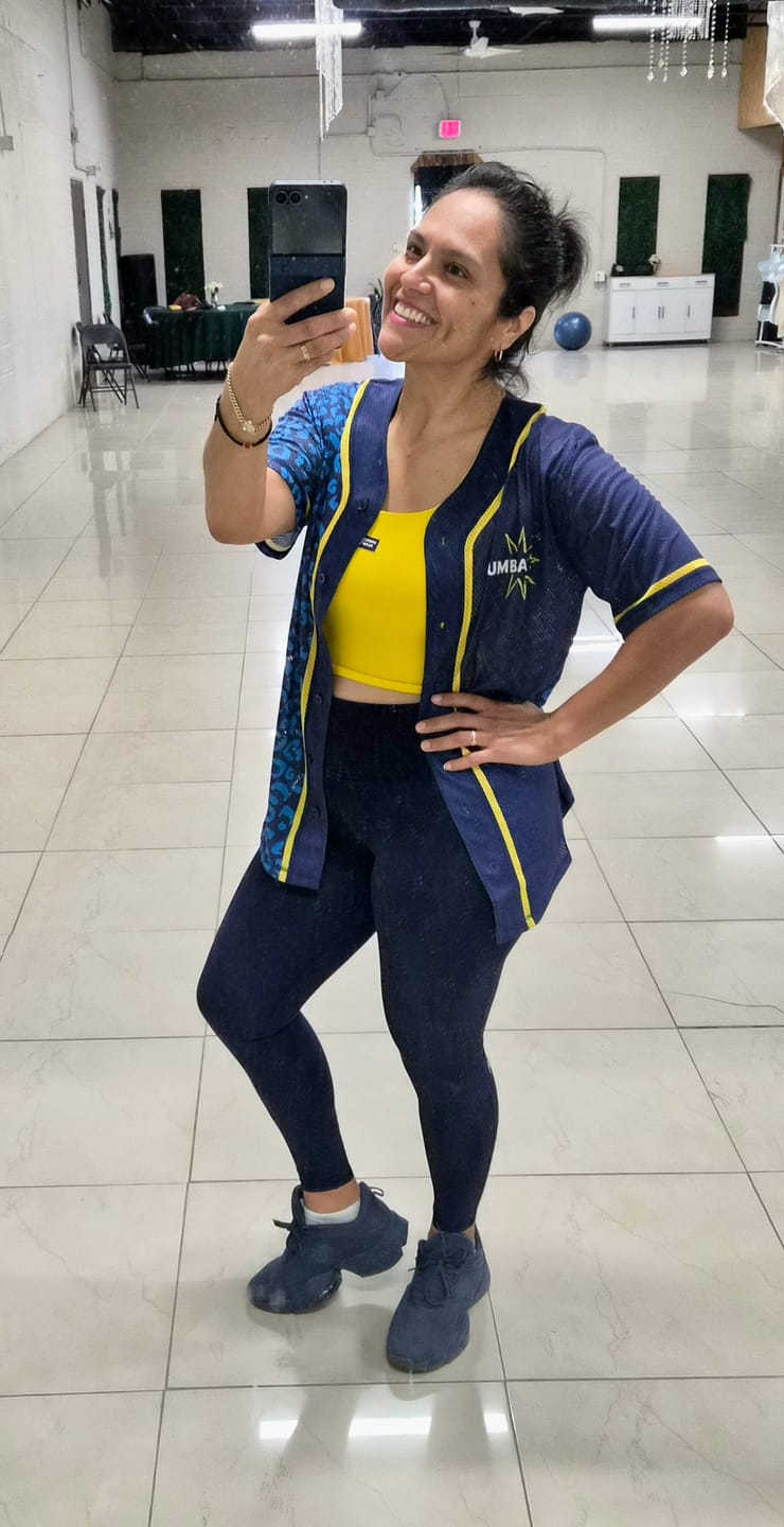 Customer photo review of Sizzlin' Unisex Baseball Jersey